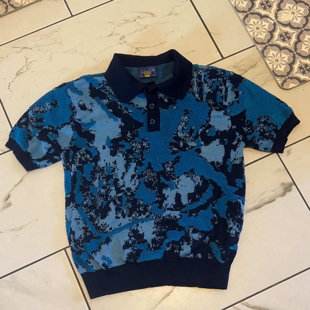 Blue Patterned Short Sleeved Collared Sweater - image 1